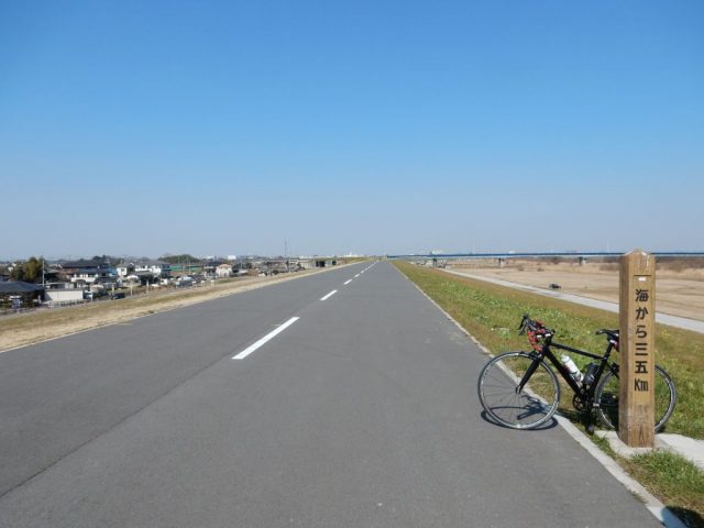 江戸川サイクリングロード35kmポスト