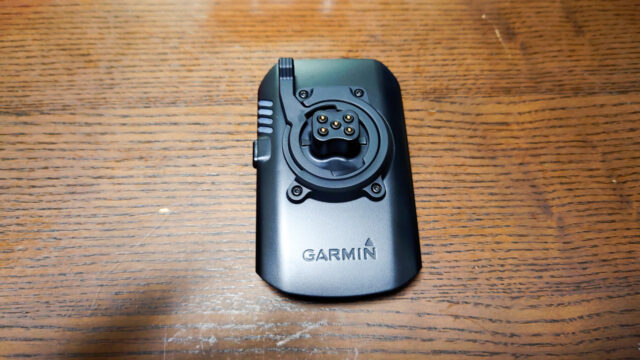 Garminの拡張バッテリーパック到着しました