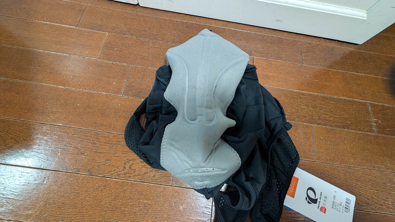 パールイズミのビブタイツを買いました