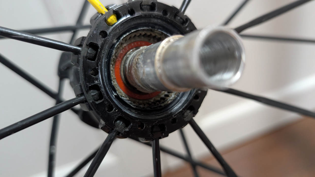 MAVIC ID360グリスの代替え品(FinishLine セラミックグリス)を使ってみた