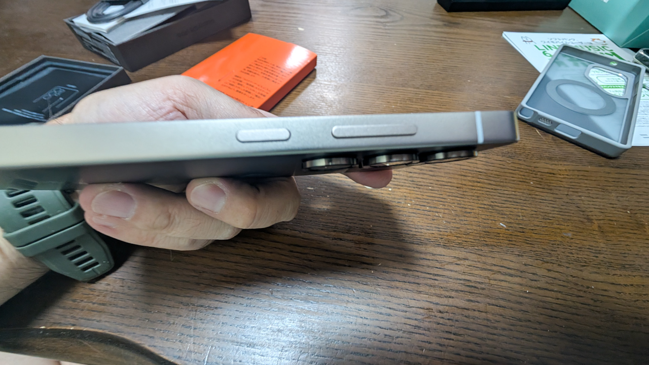 Samsung Galaxy S25 Ultraを開封