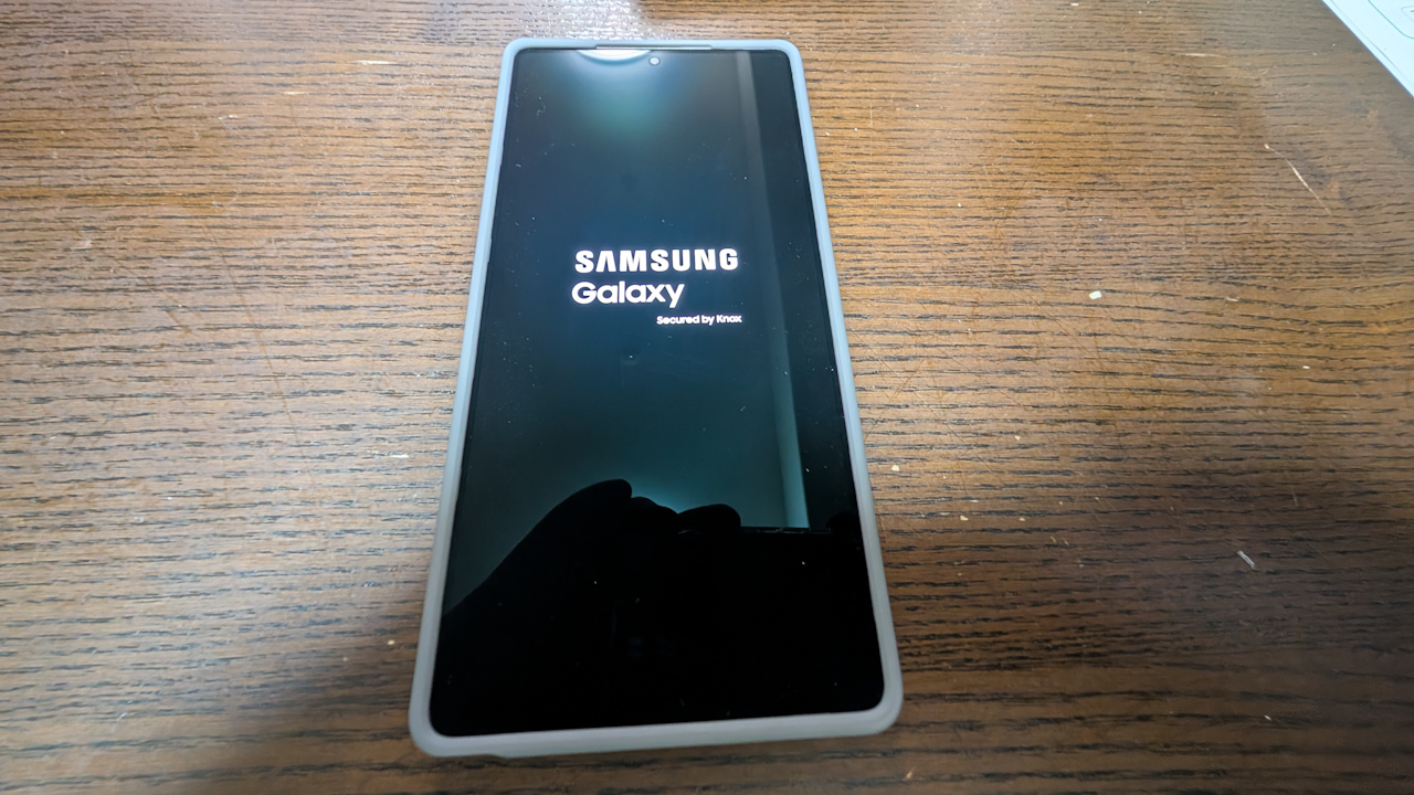 Samsung Galaxy S25 Ultraを開封