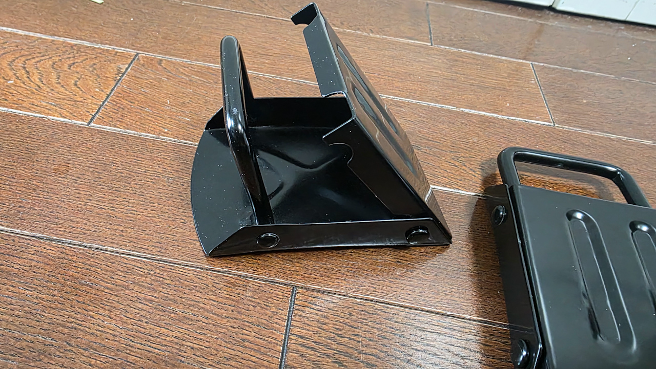 買い忘れた車止め(自働車用)を買いました