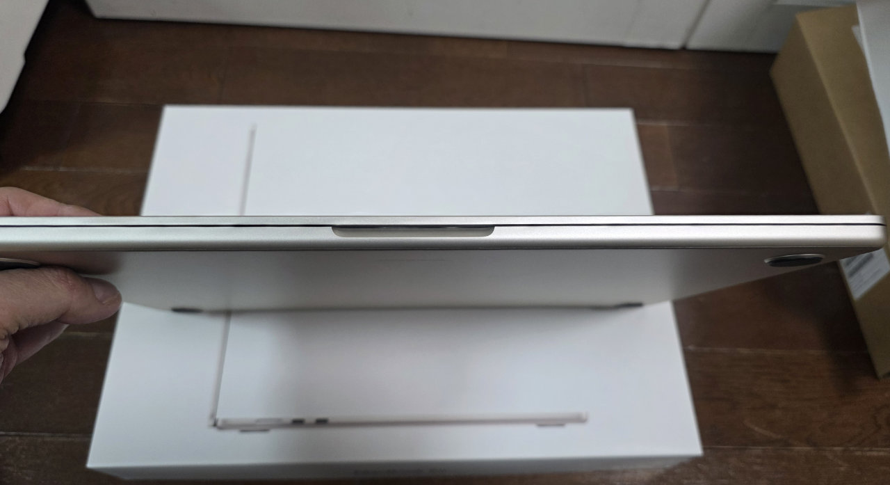 MacBook Air M5到着したので開封しました