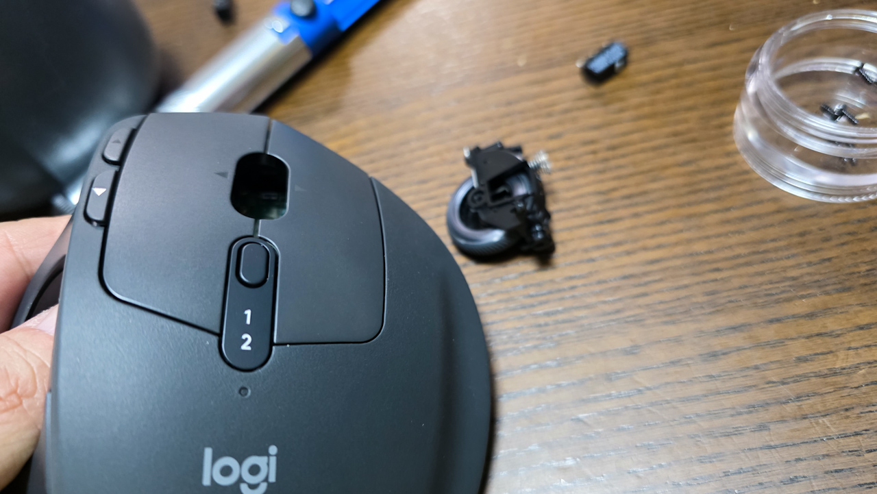 Logicool MX ERGOのボタンを消音化してみた