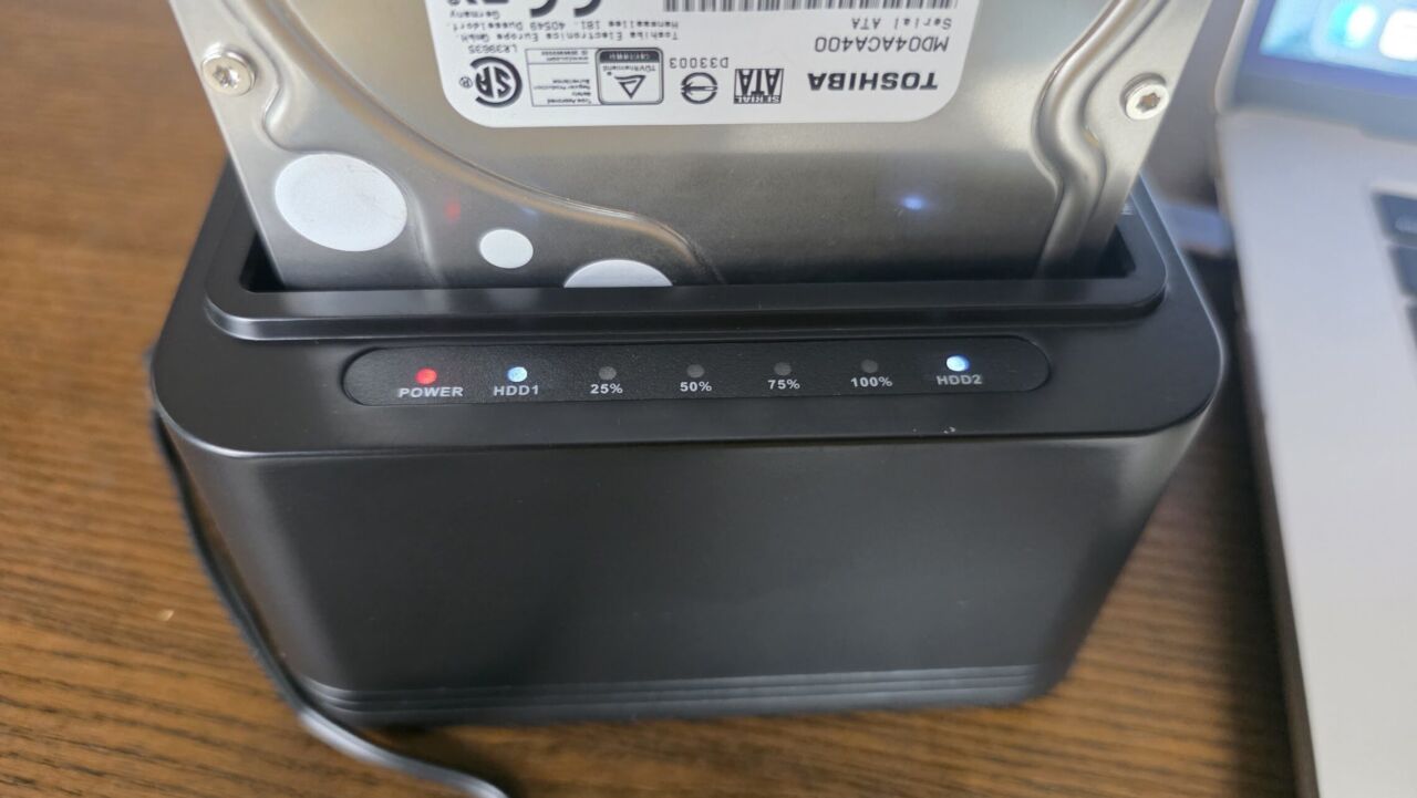 HDDが2台使えるHDDスタンドを買ってみました