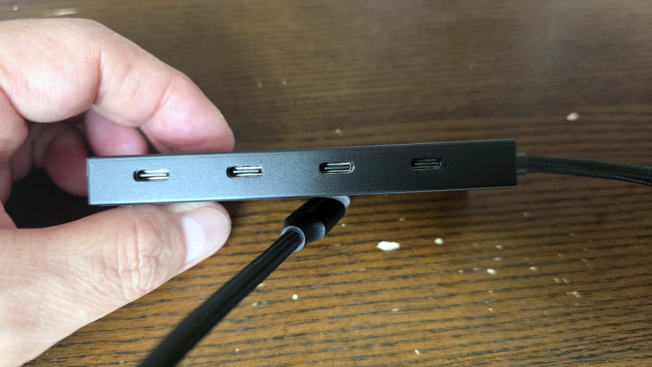 10年以上ぶりにUSB HUBを買ってみました