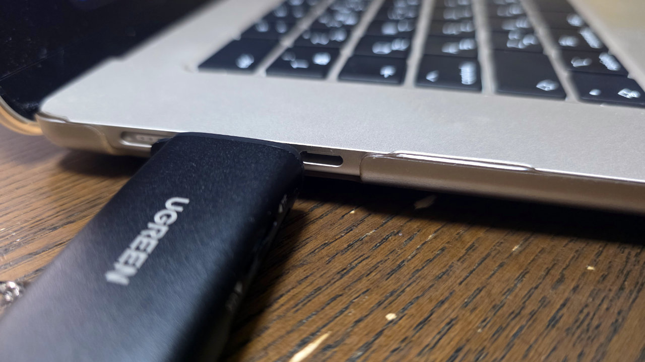 10年以上ぶりにUSB HUBを買ってみました