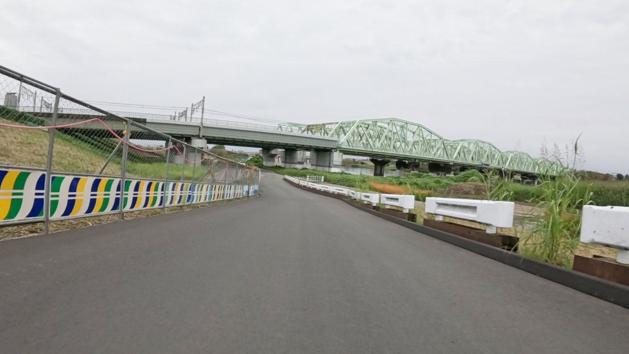 荒サイで水たまりライド