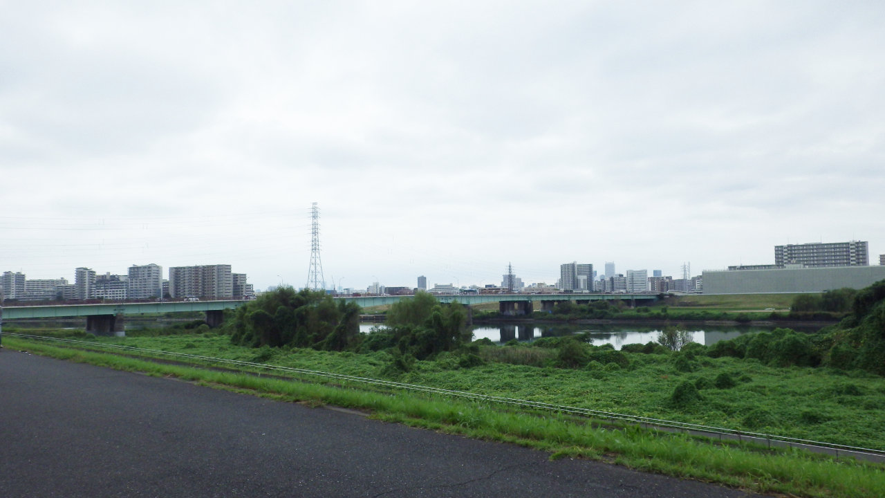 荒サイで水たまりライド